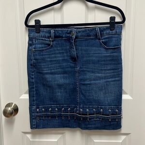 DKNY Dark Wash Denim Safety Pin Skirt -‎ Size 28